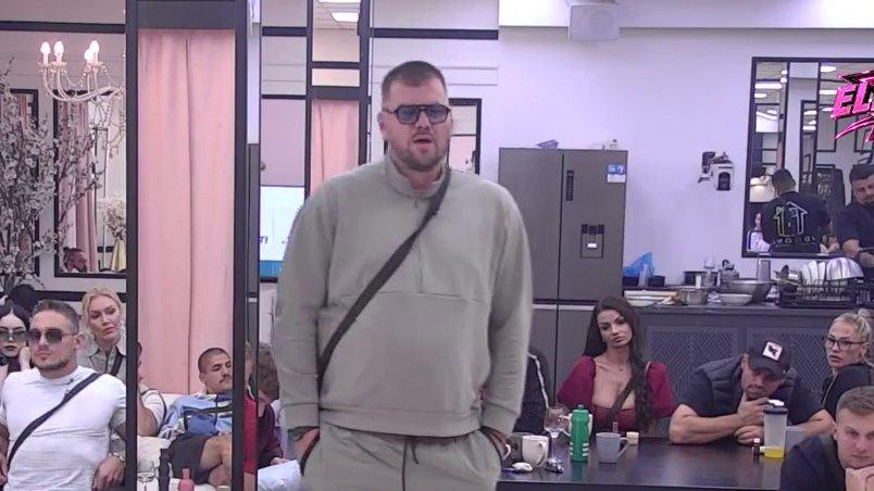U životu mi se nije desilo da se tako brzo zaljubim! Janjuš otvorio dušu Sandri, evo šta je ona odgovorila! (VIDEO)