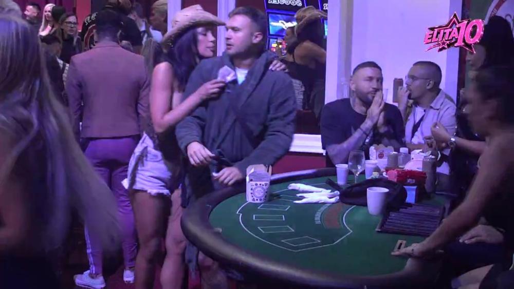 Ti si muškarac mojih snova: Laura opklolila Karića: Žestoko ga napala zbog njegovog ponašanja prema njoj! (VIDEO)