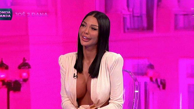 Ti si moja igrica, kod mene je džoistik: Maja s osmehom na licu izvređala Staniju za sve pare, ona poludela zbog optužbi za Takija! (VIDEO)