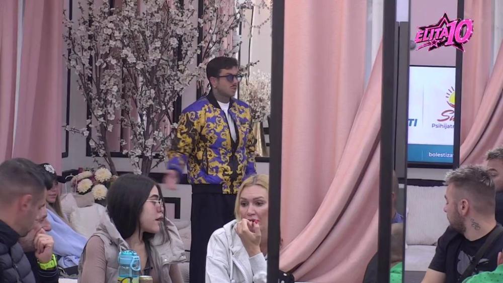 Gledala je u njega i flertovala: Đole raskrinkao Aneline poglede usmerene ka Caru, pa Đukić zapenio! (VIDEO)