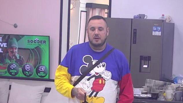 CAR OTKRIO: BILA SI MOJ IZBOR NAPOLJU! (VIDEO)