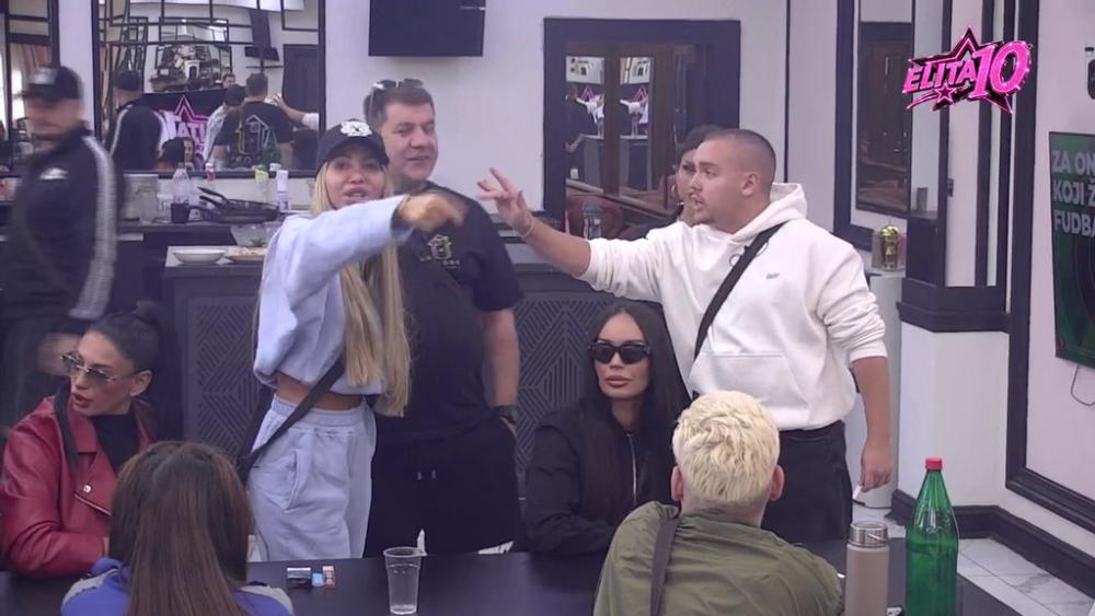 Sateran u ćošak! Marinković se suočio sa posledicama svojih postupaka, pa nastao karabol za crnim stolom: I dalje si krezav... (VIDEO)
