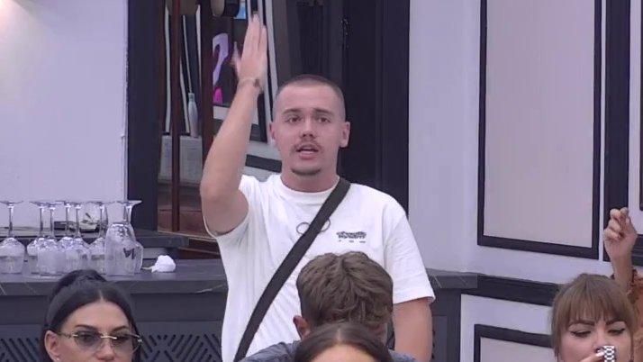 Rešeta kao da sutra ne postoji! Dača brutalno nagazio Đukića i Aneli zbog foliraže, ori se kuća! (VIDEO)
