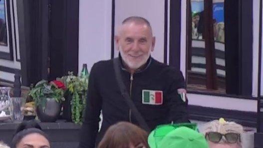 Vreme je da se sve raščivija! Mića povukao ŠOK potez: U izolaciju poslao Aneli i Đukića (VIDEO)