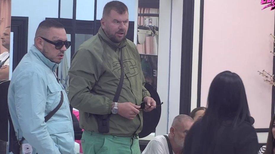 Jakšićka zaratila sa Carem i Janjušem! U isto vreme vodi rat na dva fronta, urnisala bivšeg košarkaša: Moj dečko i ja smo plaćali večeru, a Vanja je... (VIDEO)