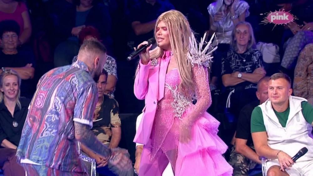 Haos u "Eliti 10" već na samom startu! Miljana izvređala Uroša, on joj uzvratio nikad brutalnije - Stigao sa Milicom, pa startovao Cara