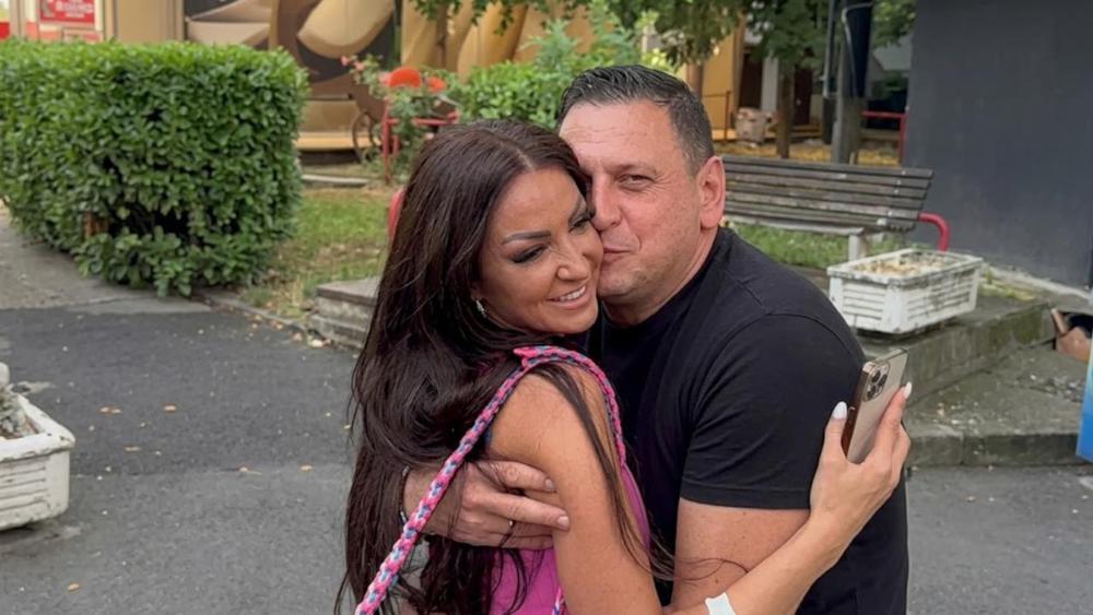 "Nikad nećeš biti Ana Korać!" Slađa tvrdi da Taki ovo govori Maji, on pobesneo i sasuo joj sve u lice: "Da me nije, ne bi videla more"