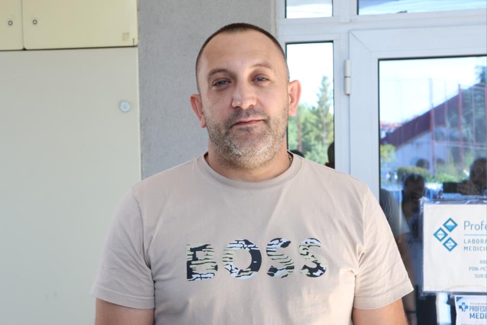 Odrastao bez oca i daleko od majke, Sin Stoje Novakovic ušao u Elitu,