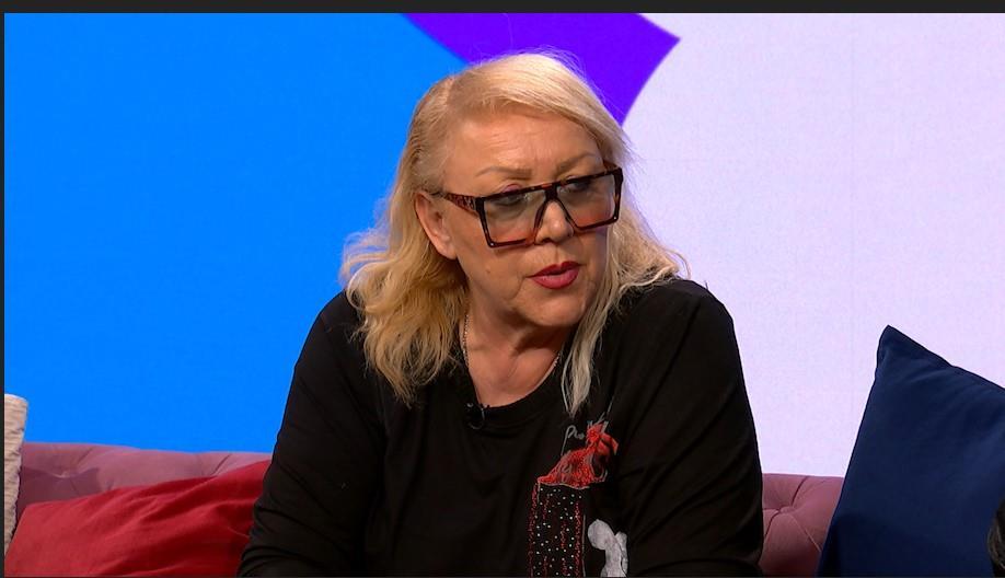 ZORICA MARKOVIĆ U DUGOVIMA, POSLOVI JOJ PROPALI?! Šok tvrdnje o pevačicinom biznisu: Mali je ovo grad, sve se zna!