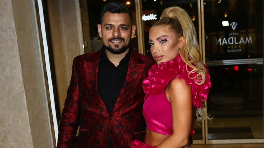 Razveli se Bora Santana i Milica Kemez: Voditelj otvorio šampanjac ispred zgrade suda, ona se nije ni pojavila