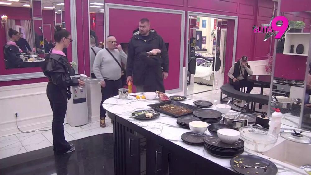 Filipe, nemoj slučajno da si je... Janjušu pala roletna, iz petnih žila urliče na Boginju! (VIDEO)