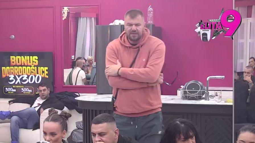 Bezobrazna do bola: Janjušu se ne sviđa Boginjih prostakluk, ne može da je svari! (VIDEO)