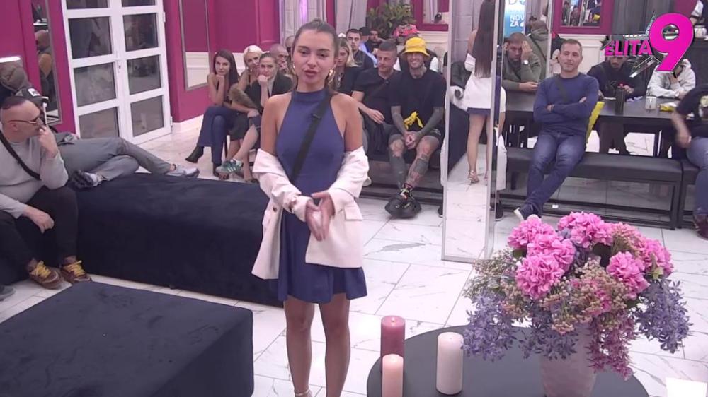 Samo što ne krenu saučešće da joj izjavljuju: Sara završila u suzama jer i dalje voli Ivana, Đukić joj zapalio sveću! (VIDEO)