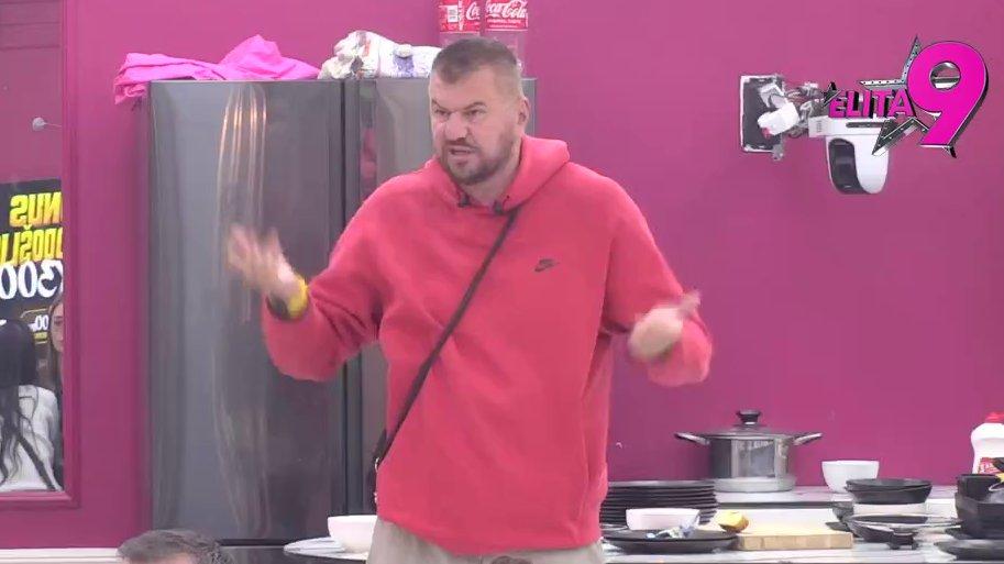 Isplivala nova istina: Janjuš otkrio sve o porukama fanova i Aneli u kojima ona priznaje da ga voli, Luka prebledeo kao krpa! (VIDEO)
