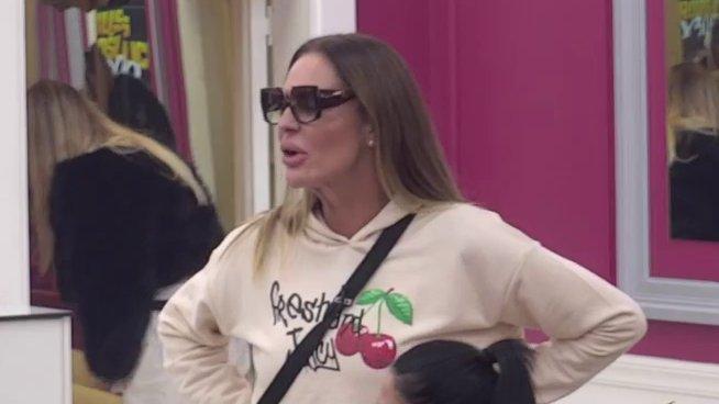 Poltron, dvocevka, član stada: Zorica i Kačavenda se ponovo čašćavaju uvredama, takmičari ne veruju šta se događa! (VIDEO)
