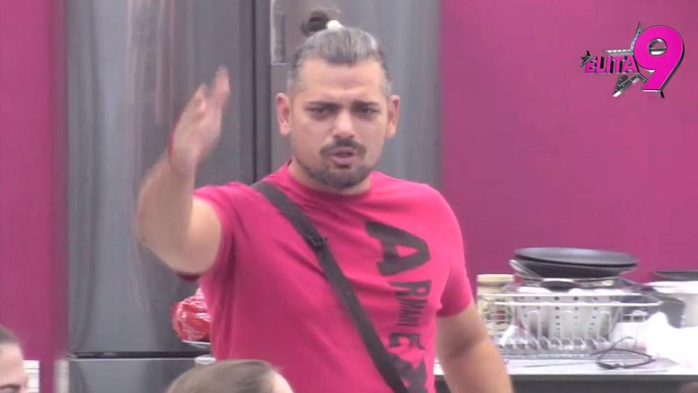 Oči mu ponovo zasuzile: Bora ne može da sakrije žal zbog razvoda s Milicom, otkrio da li je voli! (VIDEO)