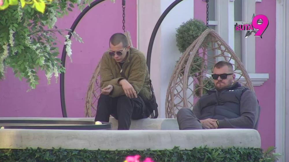 UTONUO U OČAJ: Neria totalno savladale emocije, Janjuš mu se našao u teškom trenutku: MORAŠ BITI JAK! (VIDEO)