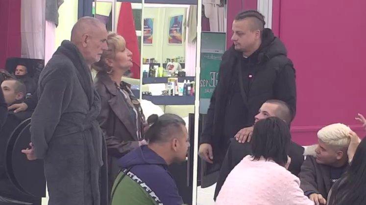 Zvezdo, nećeš ti: Terza dodelio Maji da čisti toalet, zbog njene reakcije odmah promenio odluku! (VIDEO)