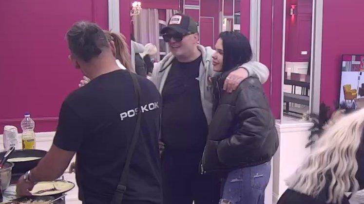 Ti je hraniš, ja je peglam: Sale Lux i Bora se sprdaju sa Sarom, poniženjima nikad kraja! (VIDEO)