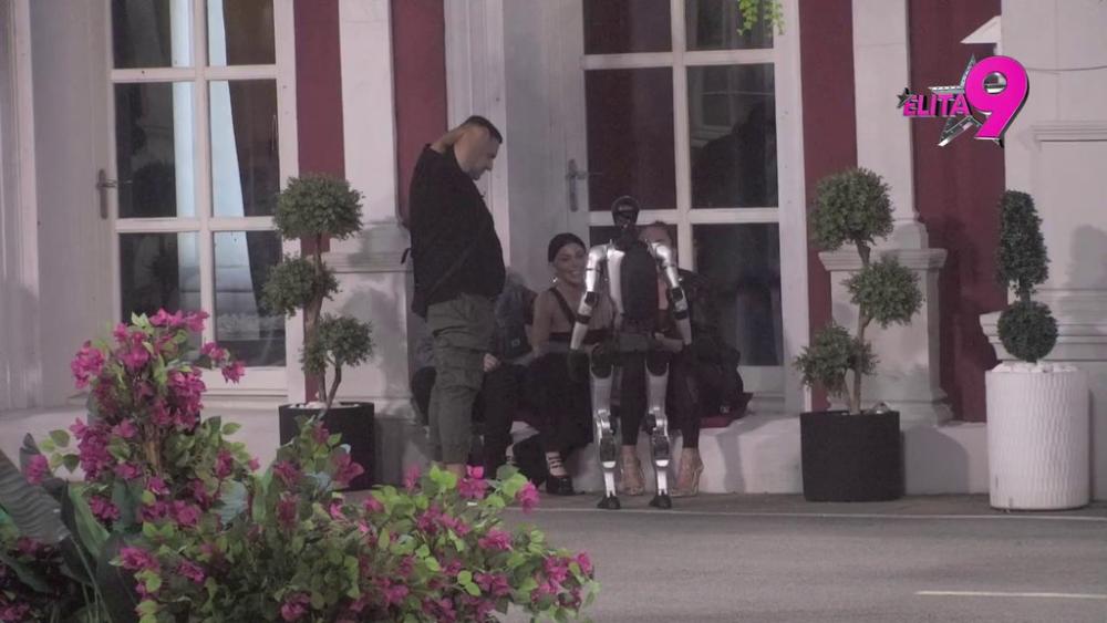 ŠOK NAD ŠOKOVIMA! Bebica odlučio da zaprosi Teodoru: Kačavenda otkrila Toši sa kim se muva Vanja (VIDEO)