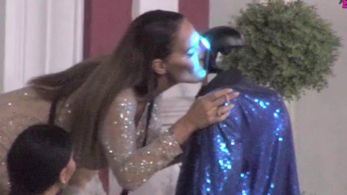 PAO POLJUBAC! Kačavenda poljubila Tošu u usta, otkrila mu da će da muva Anđela da bi Janjuša pravila ljubomornim, Vanja skočila (VIDEO)