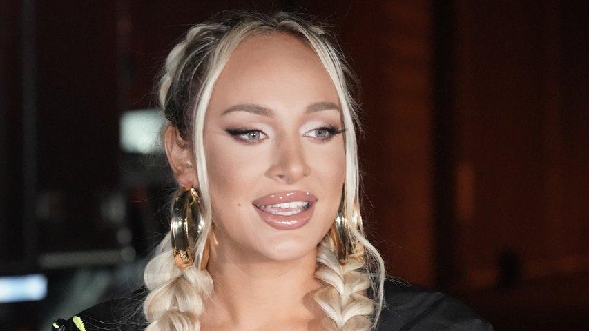 ŠOK TRANSFORMACIJA! Luna Đogani promenila lični opis: Svi je znate kao plavušu, a evo kako sada izgleda (FOTO)