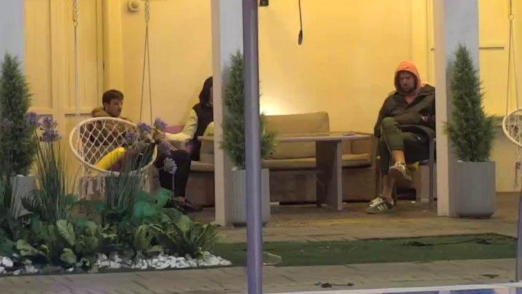 Otkrivena tajna: Janjuš priznao cimerima zbog čega pije alkohol, ovo niko nije znao! (VIDEO)