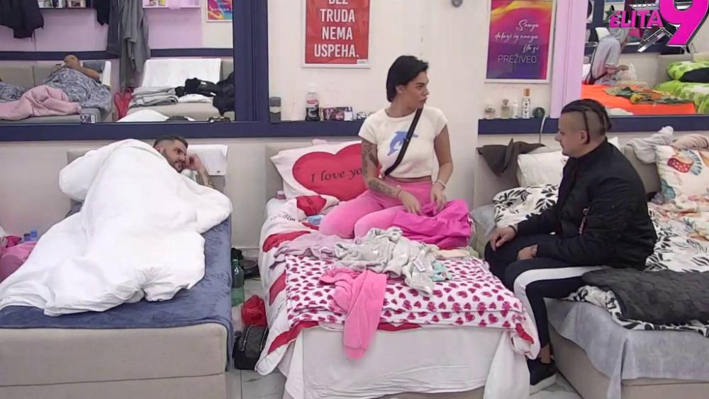 Pokazala ljubomoru: Mina jedva dočekala da Terzu podbode preko Sofije (VIDEO)