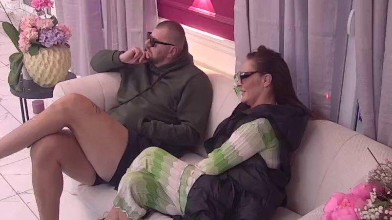 Ne ide da piješ u 50 godina: Janjuš očitao lekciju Kačavendi, njoj maca pojela jezik (VIDEO)