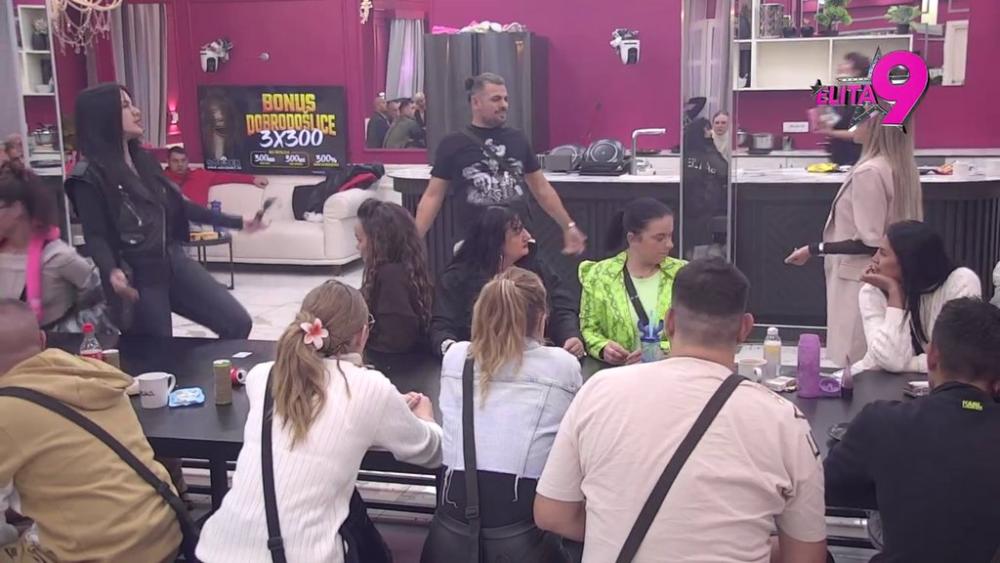 RASKRINKAN: Bora na stubu srama zbog osnosa sa izvesnom pevačicom, svi pokušavaju da saznaju o kome se radi (VIDEO)