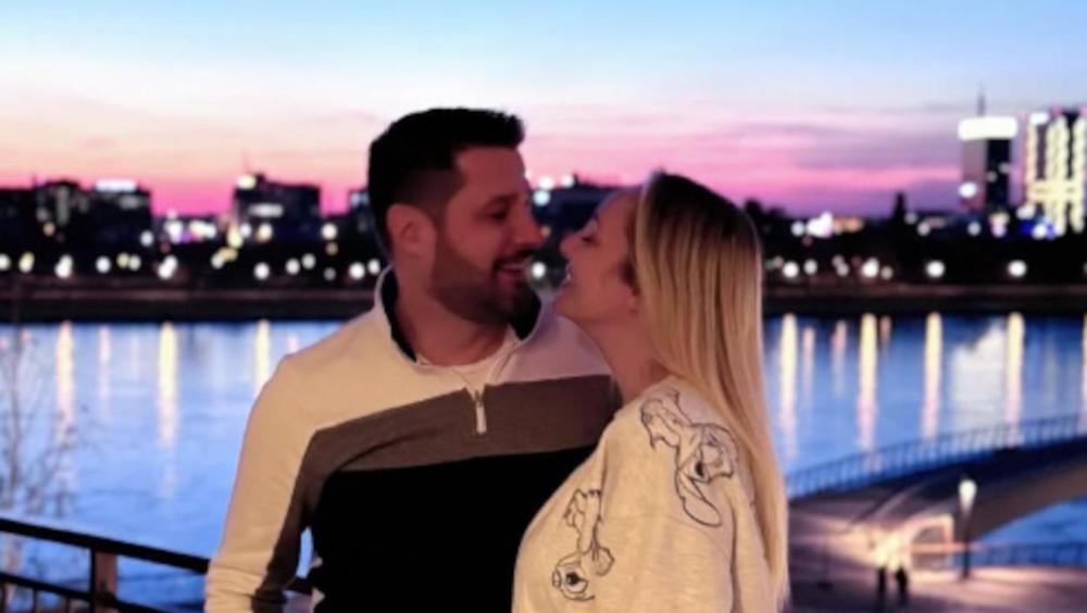Slavi se prinova - Luna i Marko danas su najsrećniji: Rijaliti par objavio najlepše moguće vesti, čestitke stižu jedna za drugom