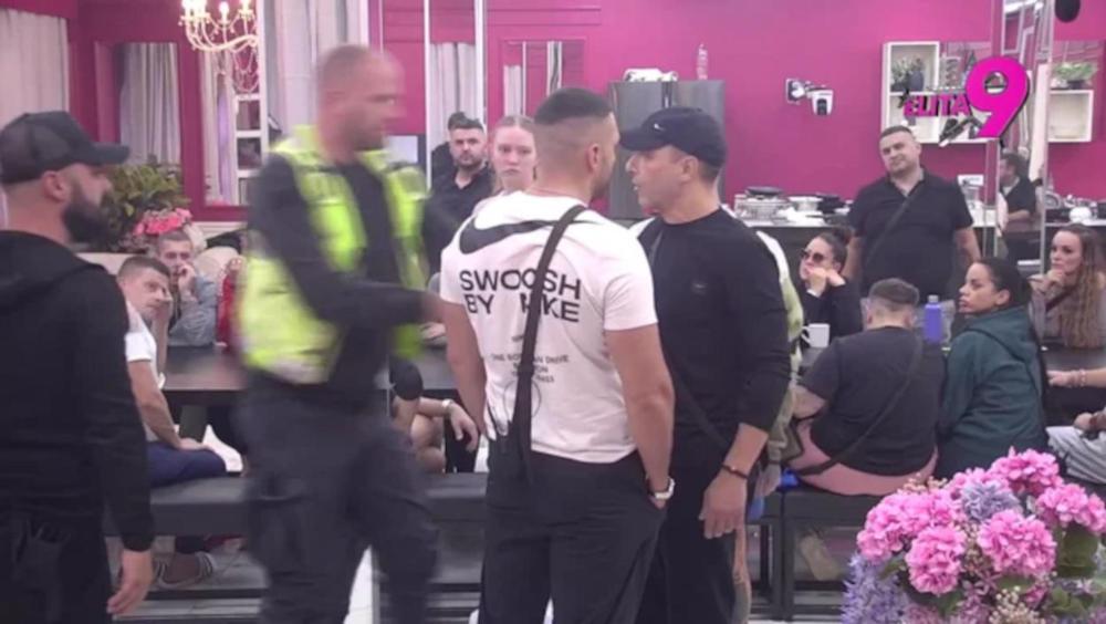 Počelo uvredama, završilo se obračunom: Napadnut Anđelo Ranković, obezbeđenje trči u "Elitu"