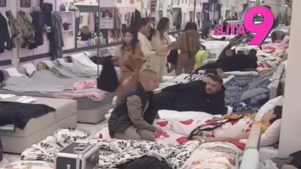 Mina Vrbaški nije dobro, pala u krevet i lije suze: Asmin se ne odvaja od nje (VIDEO)