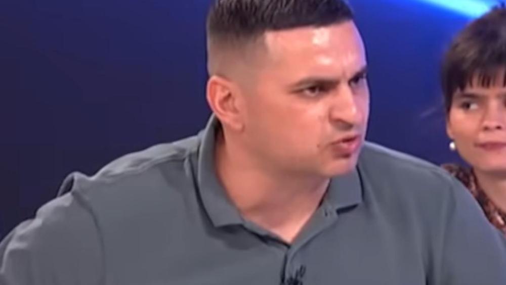 "Uzimala je zaradu, penziju..." Bebica više neće da ćuti, urnisao Ahmićevu: Otkrio sve o uzimanju novca - ove informacije šokirale (VIDEO)