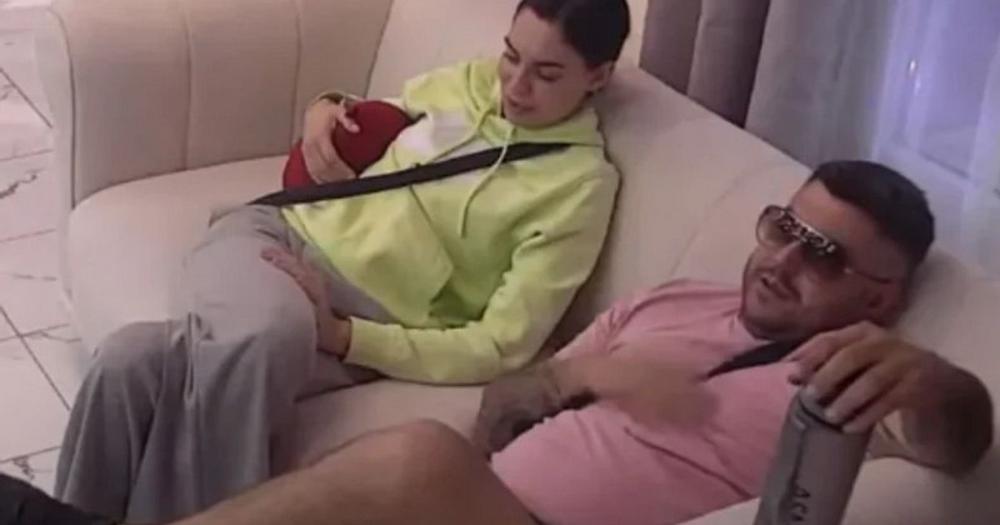 "Dođi ovamo" Asmin i Mina završili ispod jorgana: Cimeri u šoku, sve zanima kakva će biti Stanijina reakcija