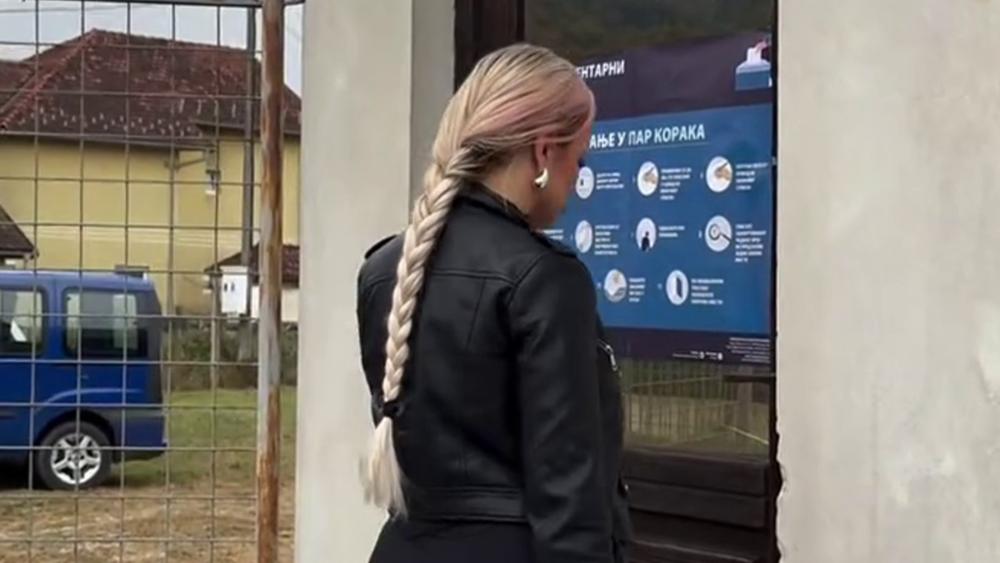 Bivša učesnica Elite koja se zabavlja sa sinom političara izašla na izbore
