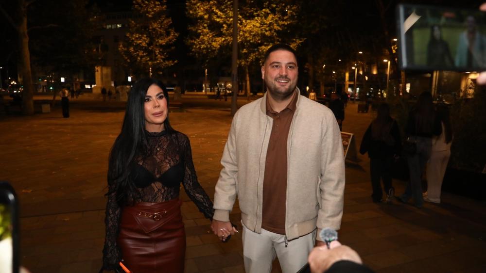 Poznati se sjatili na koncert Kaće Grujić: Zgodnoj ženi pevača se vidi brus