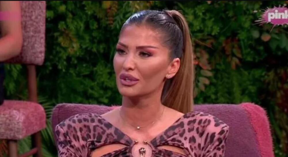 VODITELJKA PINKA PLAKALA KAO KIŠA ZBOG PRINOVE! Stigla nova BEBA, a ovo je bila njena REAKCIJA