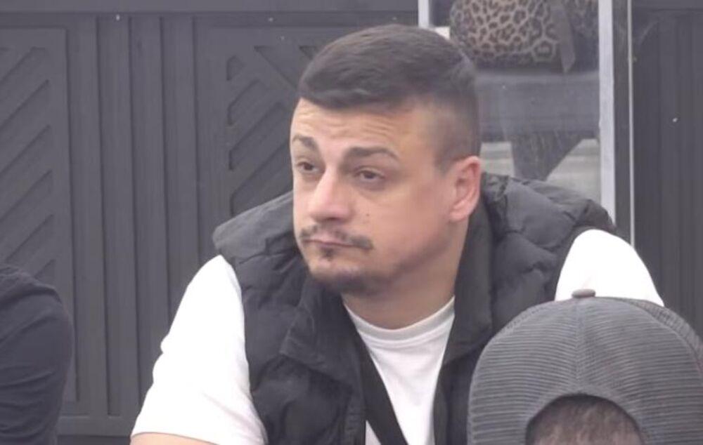 "BILI SMO INTIMNI DVA PUTA" Terza rešio da raskrinka ukućanku, izbila žestoka svađa: "Nemoralna si devojka!"