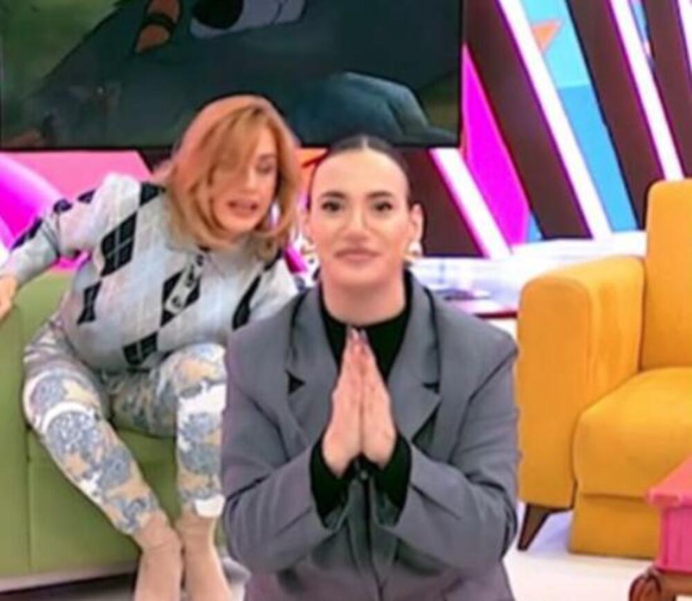 ŽELJKO JOJ DAO OTKAZ, PA OSVANUO SNIMAK NA KOM KLEČI I MOLI! Šok potez BIVŠE VODITELJKE- "Radiću troduplu smenu"