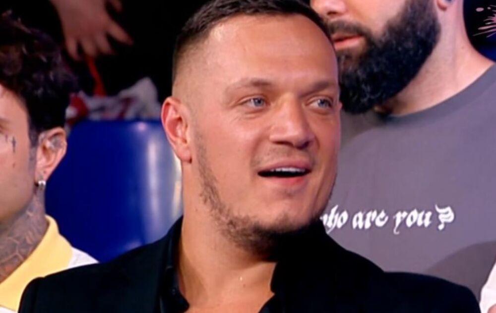 "GALAMI, CIRKA, NE OSTAVLJA BAKŠIŠ": Komšije otkrile kakav je Gastoz van kamera! IMALI SU ŠTA DA KAŽU