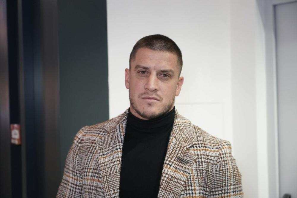 Slomljen od tuge: David Dragojević se oprostio od drage osobe - Bivša rijaliti zvezda zavijena u crno