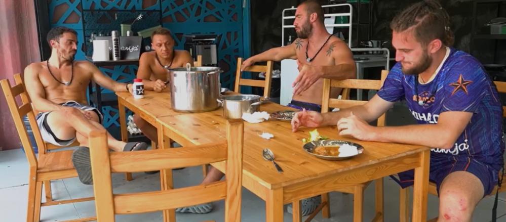 Plavi skovali pakleni plan! Pogledajte kako su smislili strategiju da potuku Crvene do kolena (VIDEO)