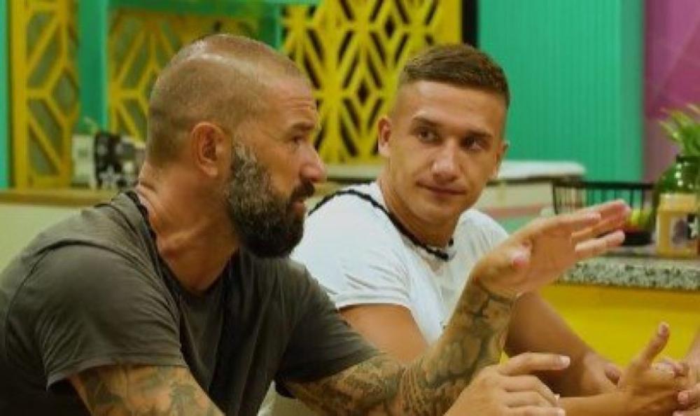 Crveni tim ovo ne prašta Mensuru: Veljko uputio direktnu poruku Ajdarpašiću, dramatična situacija