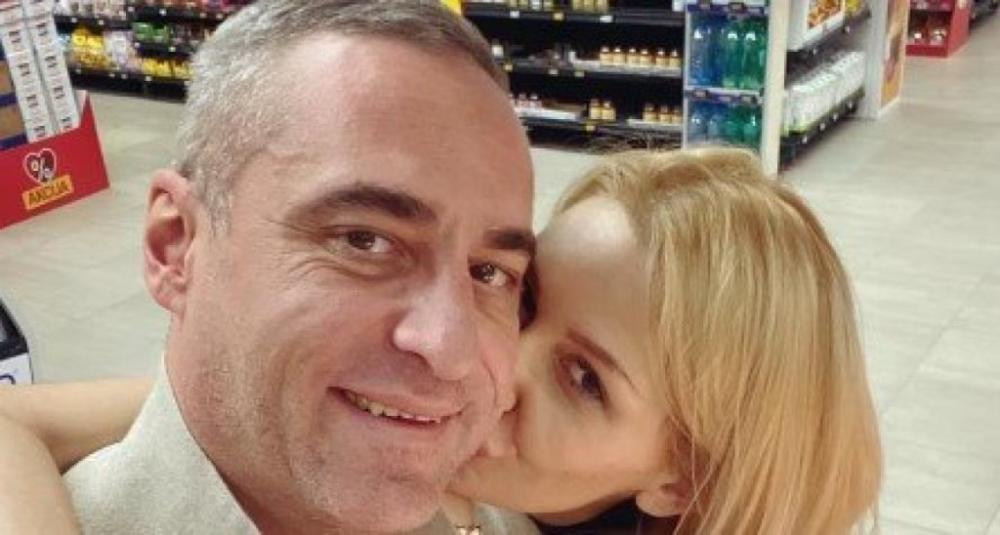 "Ne mogu da verujem koliko je život lep": Aleksandar Požgaj ponovo zaljubljen - Sa ovom plavušom se dohvatio u samoposluzi