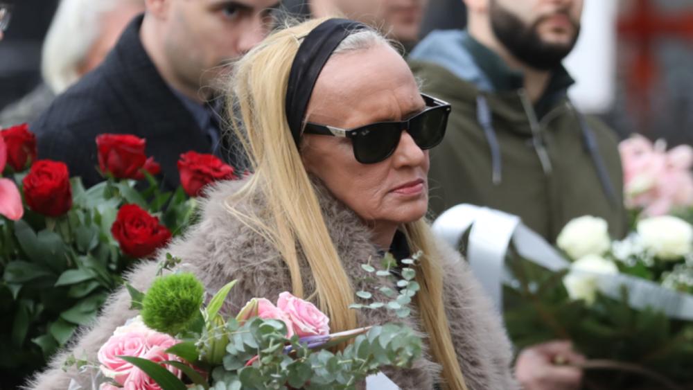 Garaža, podrum... Ovde živi Bebi Dol! Prodala stan i prešla na ovu adresu - Sve se konačno saznalo