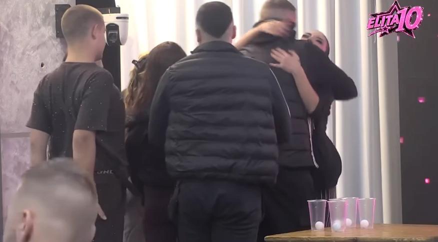 NI DUPLIRANI GLASOVI JE NISU MOGLI SPASTI: Ona je izbačena iz Šimanovaca i odmah raskrinkala bivše cimere (VIDEO)