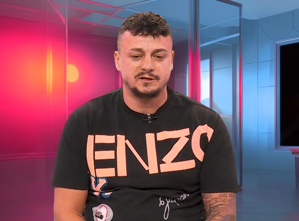 TERZA OPASNO BACIO OKO NA OVU UČESNICU! Priznao da mu je lepša čak i od Slađe