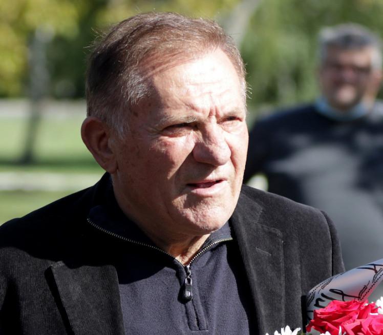 "Ne mogu da verujem da je umro, danima je bio u komi - bio je muzički velikan"
