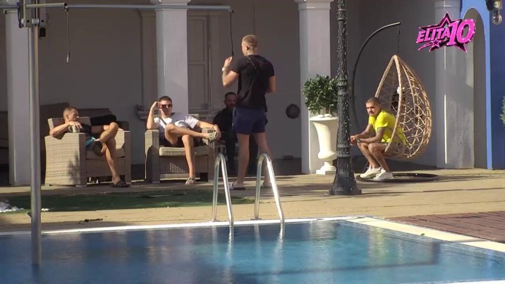 Sad je sve jasno: Leon otkrio sa kojom takmičarkom je bio intiman (VIDEO)